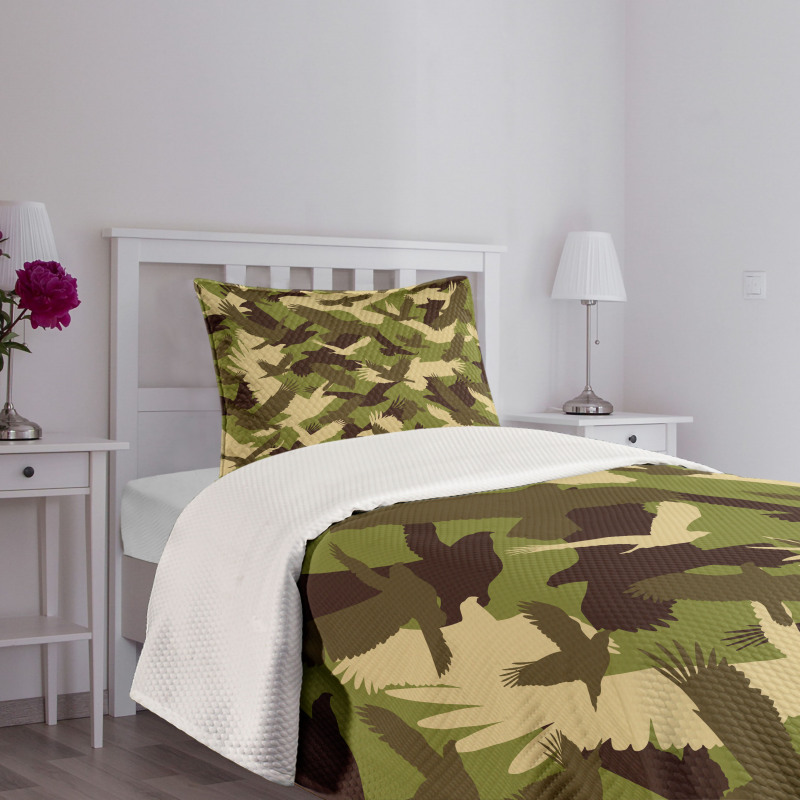Open Wings Camouflage Bedspread Set