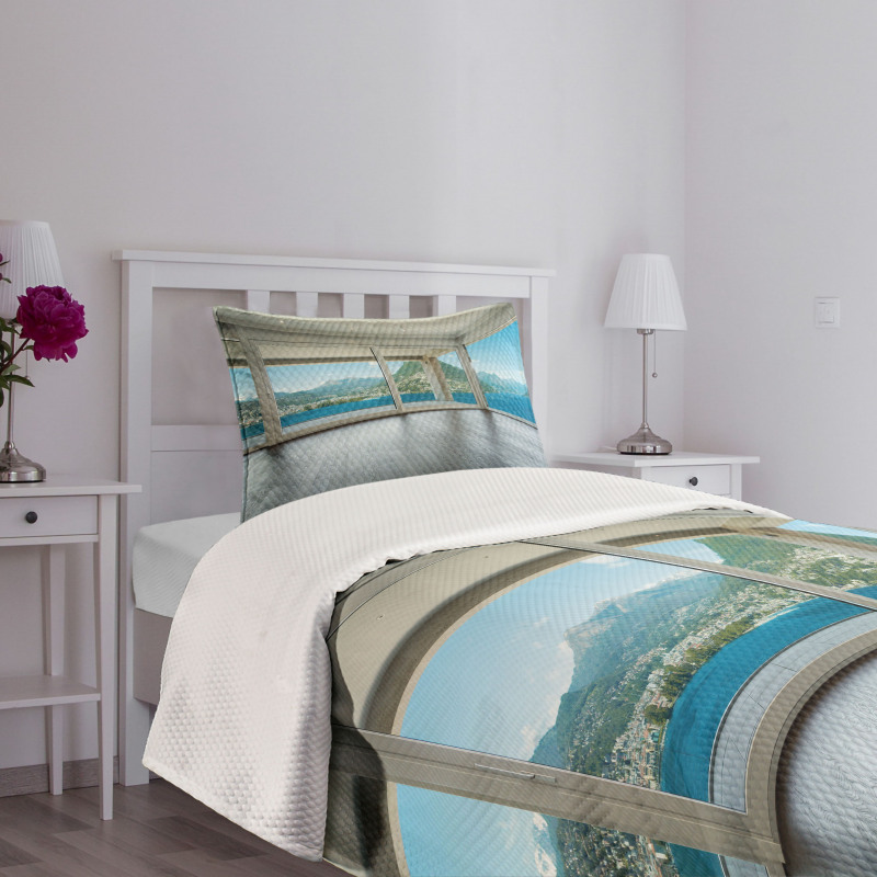 Ocean Forest Apartment Bedspread Set