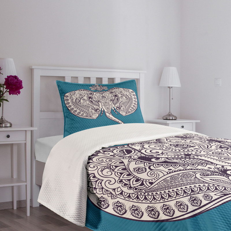 Ethnic Symbols Bedspread Set