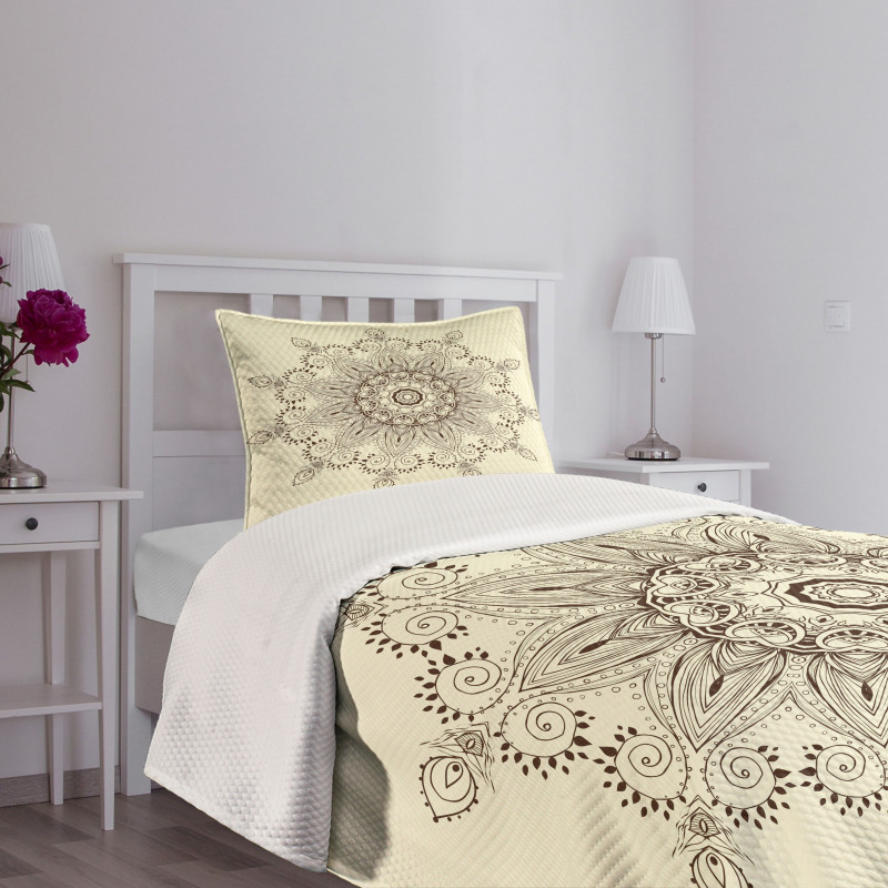 Oriental Lace Motif Pattern Bedspread Set