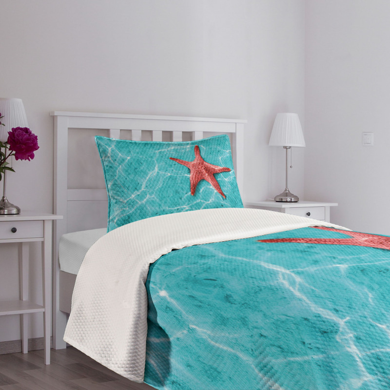 Vivid Blue Water Bedspread Set