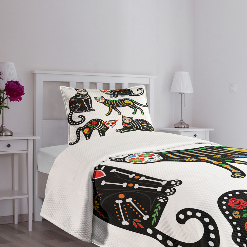 Ornate Black Cats Bedspread Set