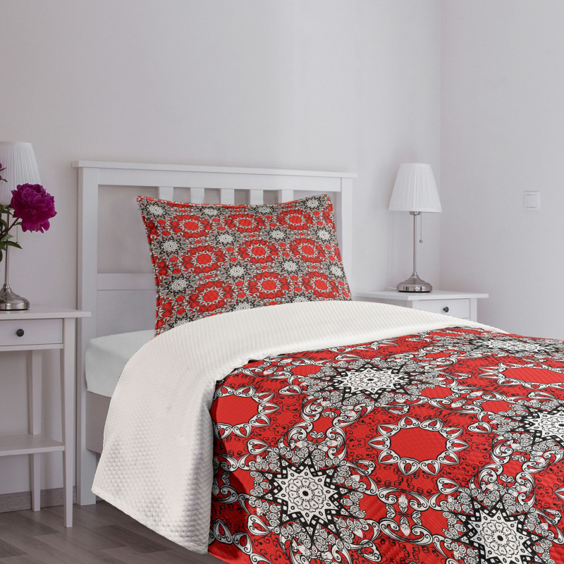 Doodle Style Flower Bedspread Set