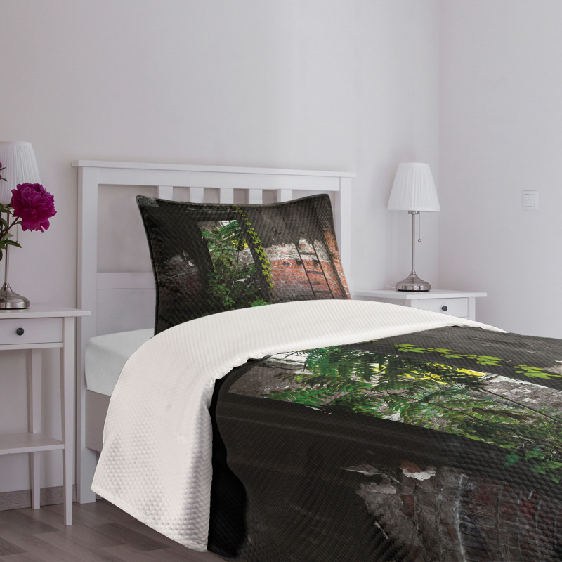 Bricks Plants Bedspread Set