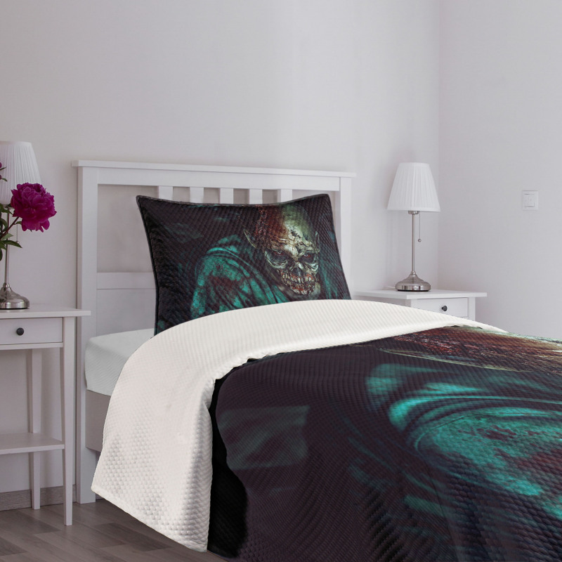 Fearful Vampire Bedspread Set