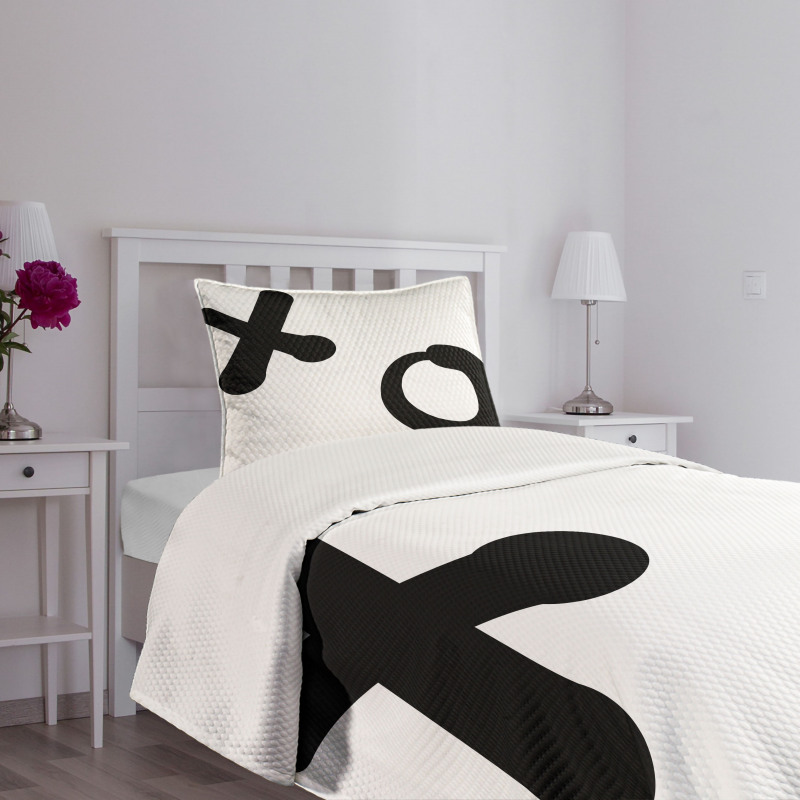 Simplistic Pattern Bedspread Set