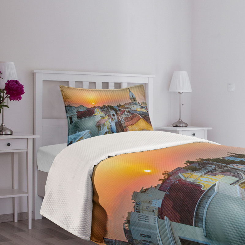 Rooftops Old City Coast Bedspread Set