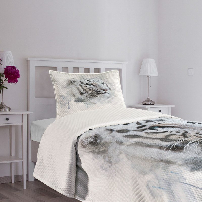 White Tiger Portrait Bedspread Set