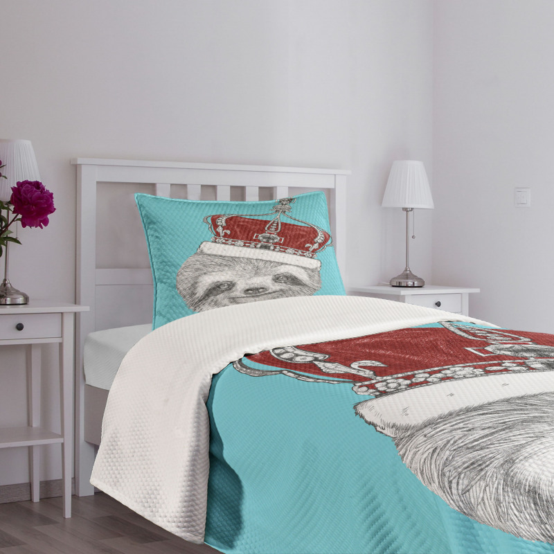 Sloth with Imperial Crown Bedspread Set