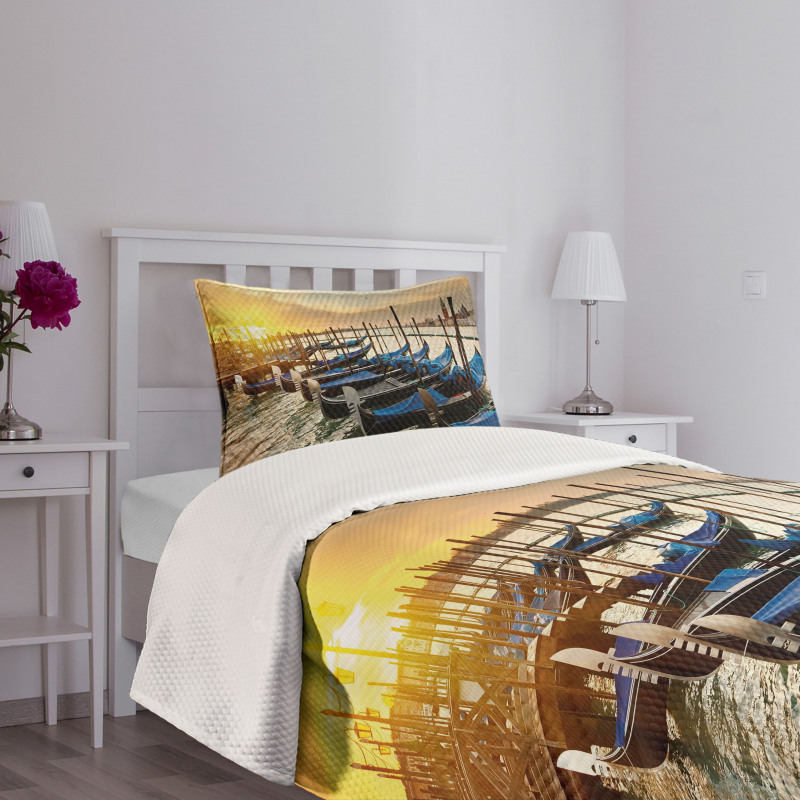 Gondolas Line on Water Bedspread Set