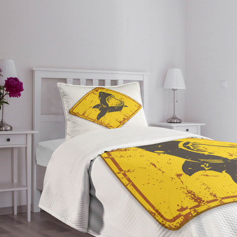 Caution Sgn Sharp Teeth Bedspread Set