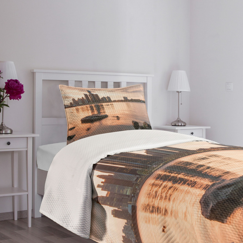 Idyllic Sunset View Bedspread Set