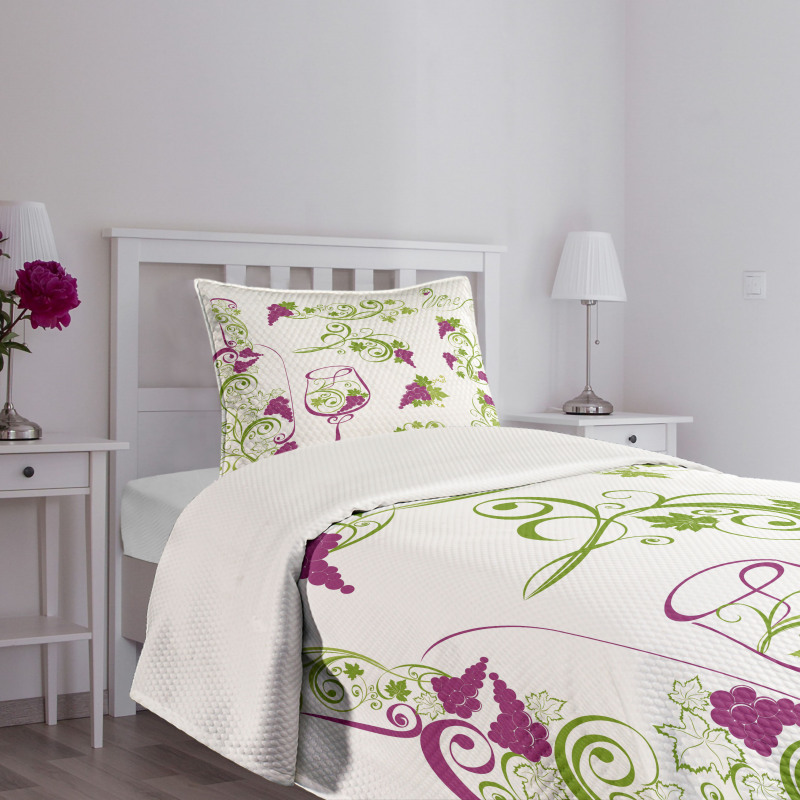 Bottle Glass Grapevines Bedspread Set