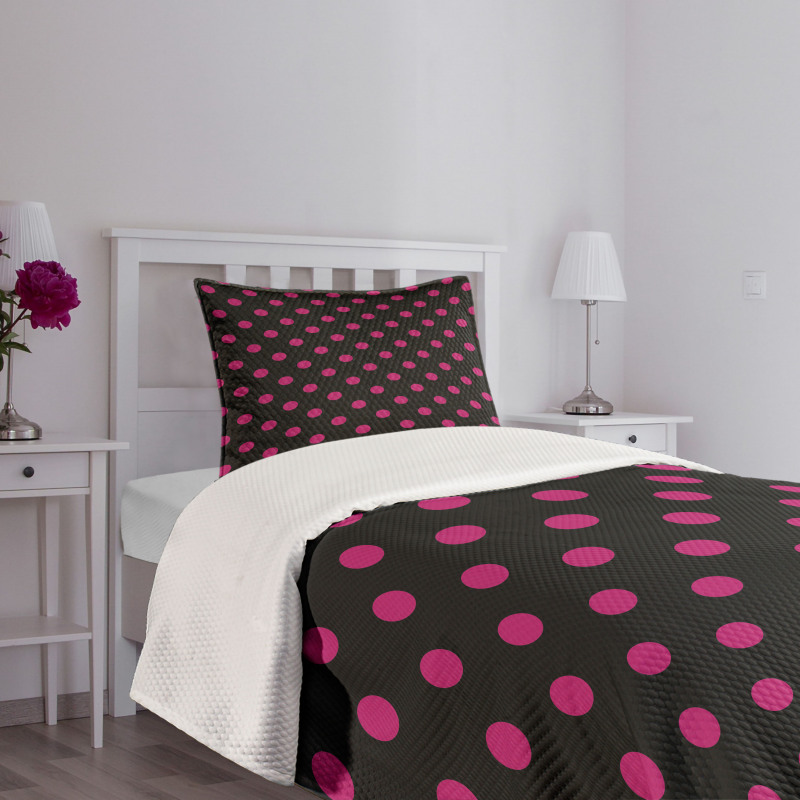 Old Fashion Polka Dots Bedspread Set