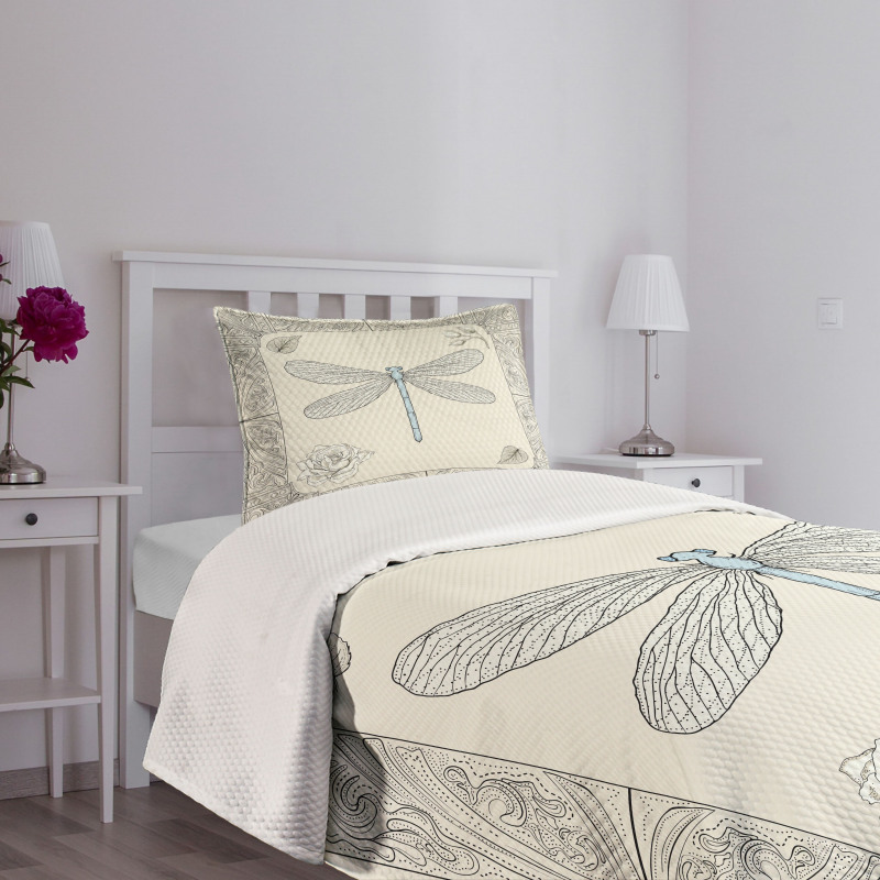 Royal Rose Petals Bedspread Set