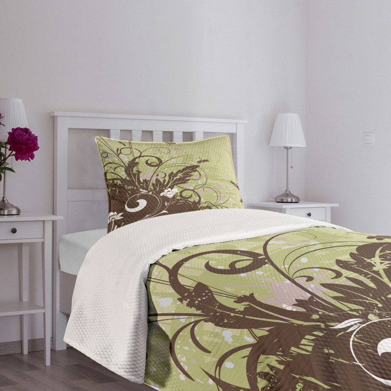 Retro Flower Grunge Bedspread Set