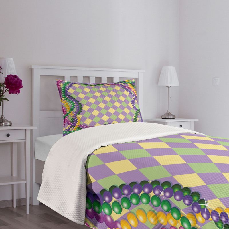 Vivid Graphic Style Bedspread Set