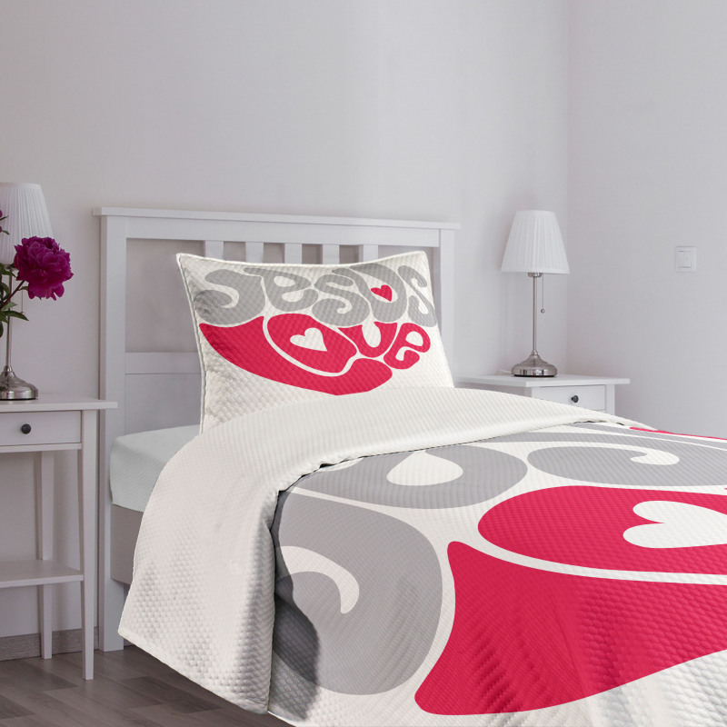 Retro Love Heart Bedspread Set