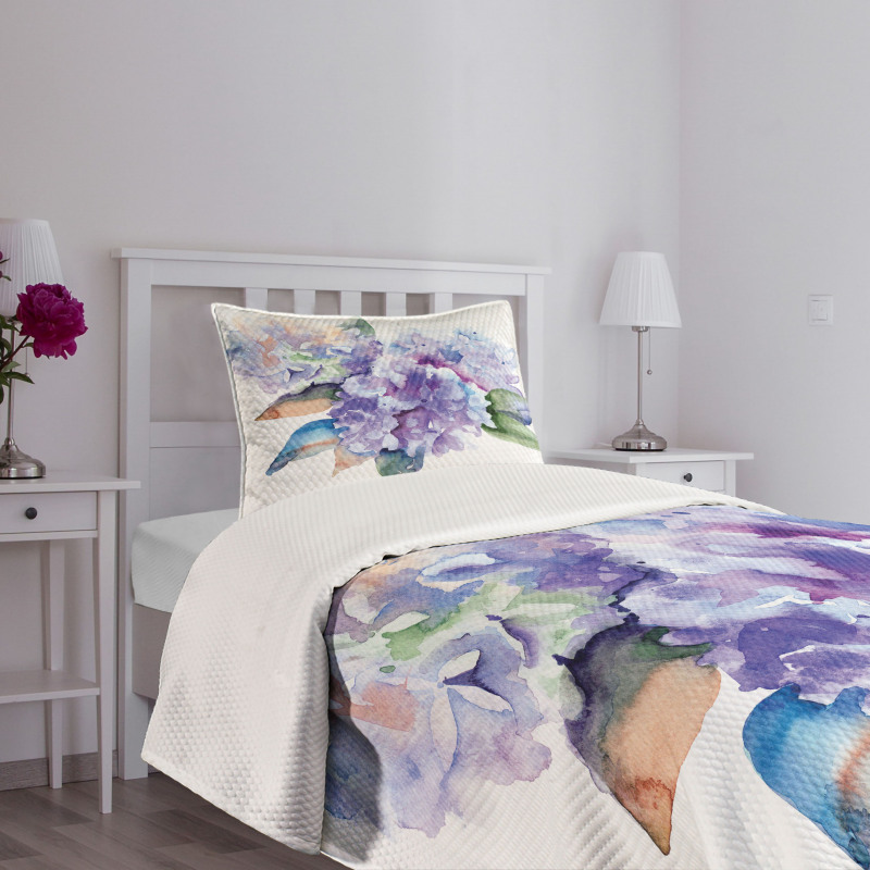 Blooming Hydrangea Bedspread Set