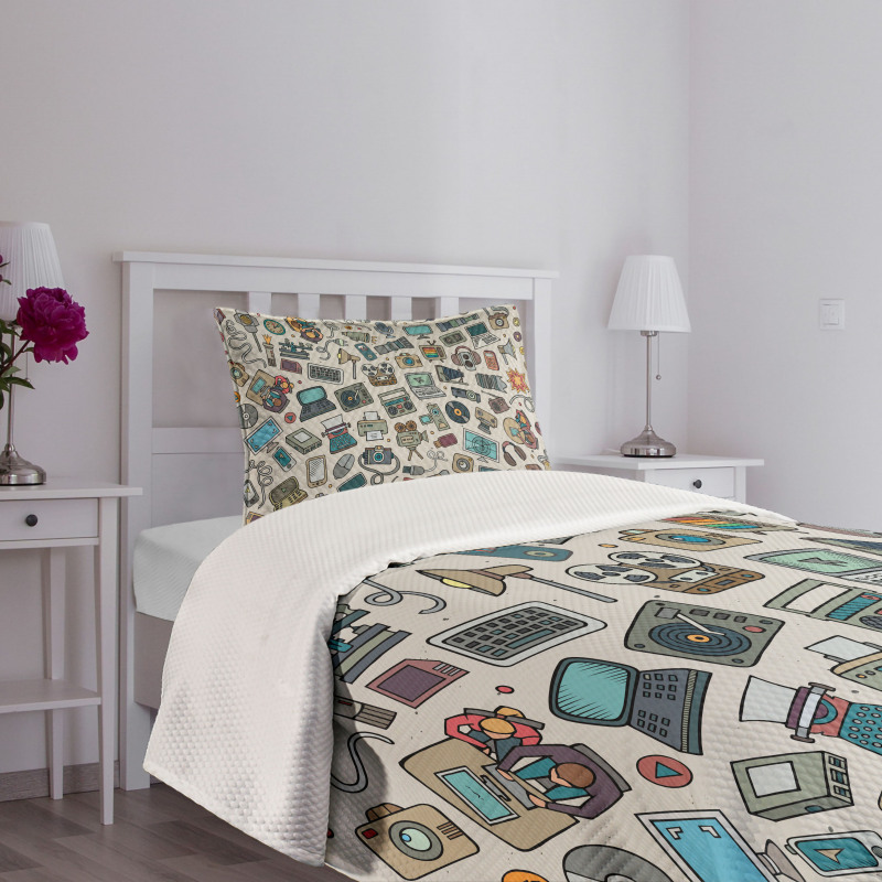 Various Ofice Gadgets Bedspread Set