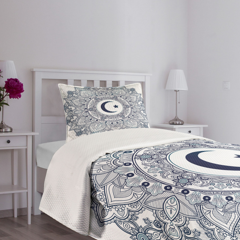 Circle Form Bedspread Set