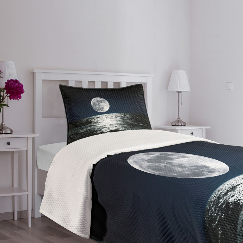 Ethereal Theme Drawing Bedspread Set