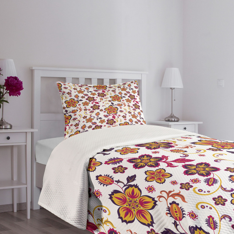 Blooming Flower Pattern Bedspread Set
