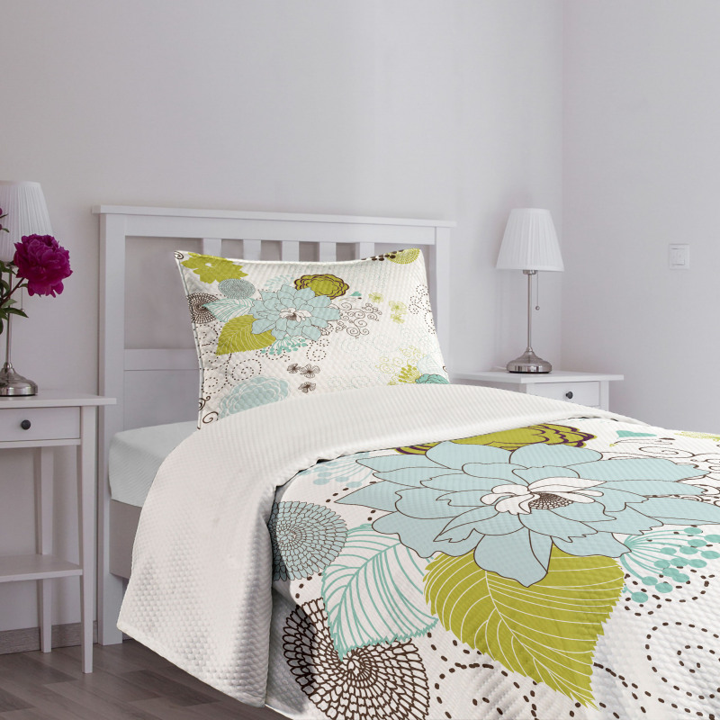 Pastel Romantic Ornament Bedspread Set