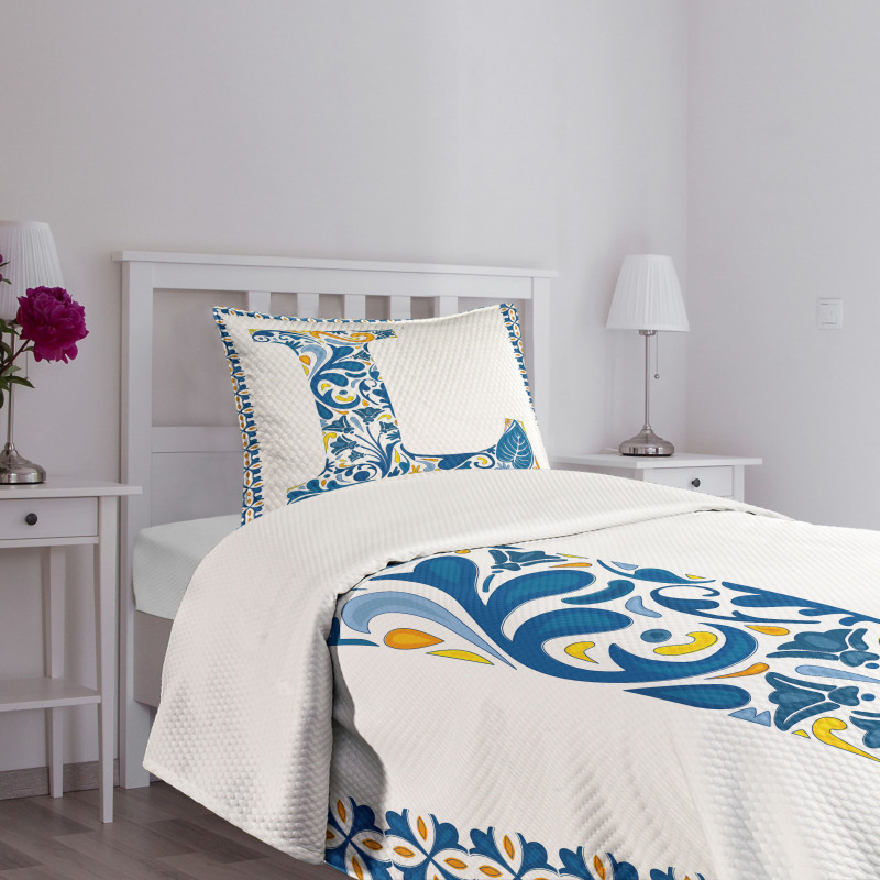 Capital L Traditional Bedspread Set