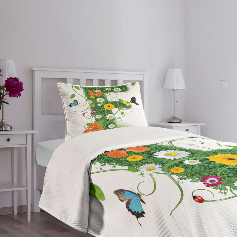 Animals and Flowers F Bedspread Set