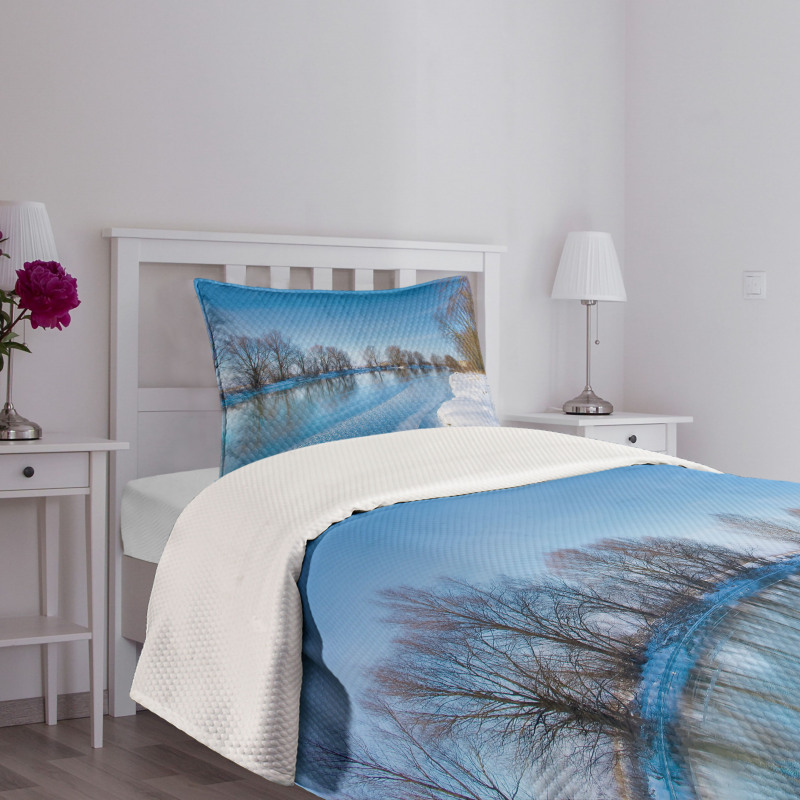 Freezing Weather Sky Bedspread Set