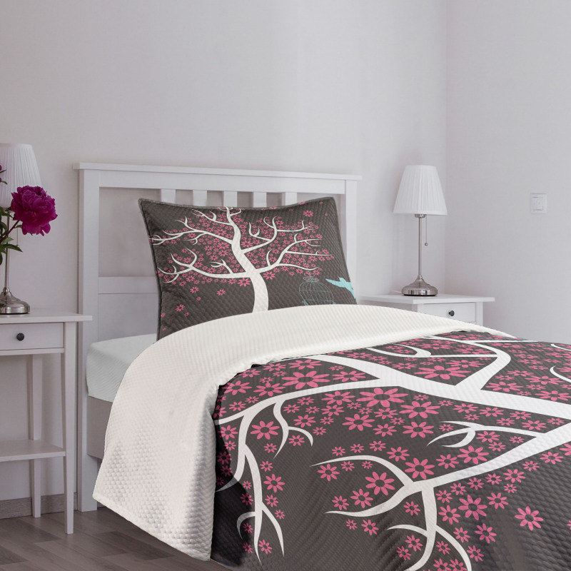 Tree Bitd Cage Leaves Bedspread Set