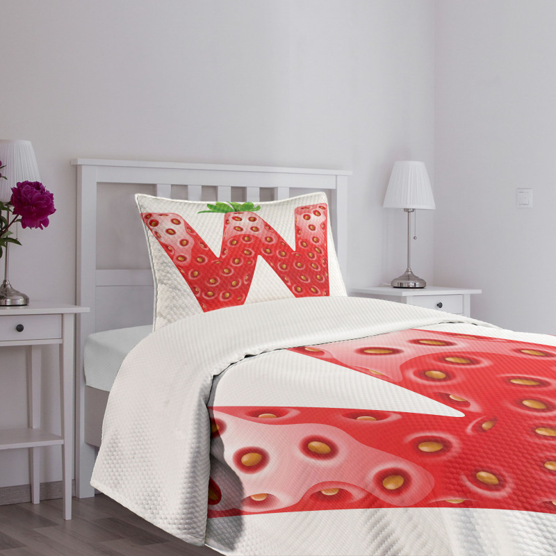 Capital W Strawberry Bedspread Set