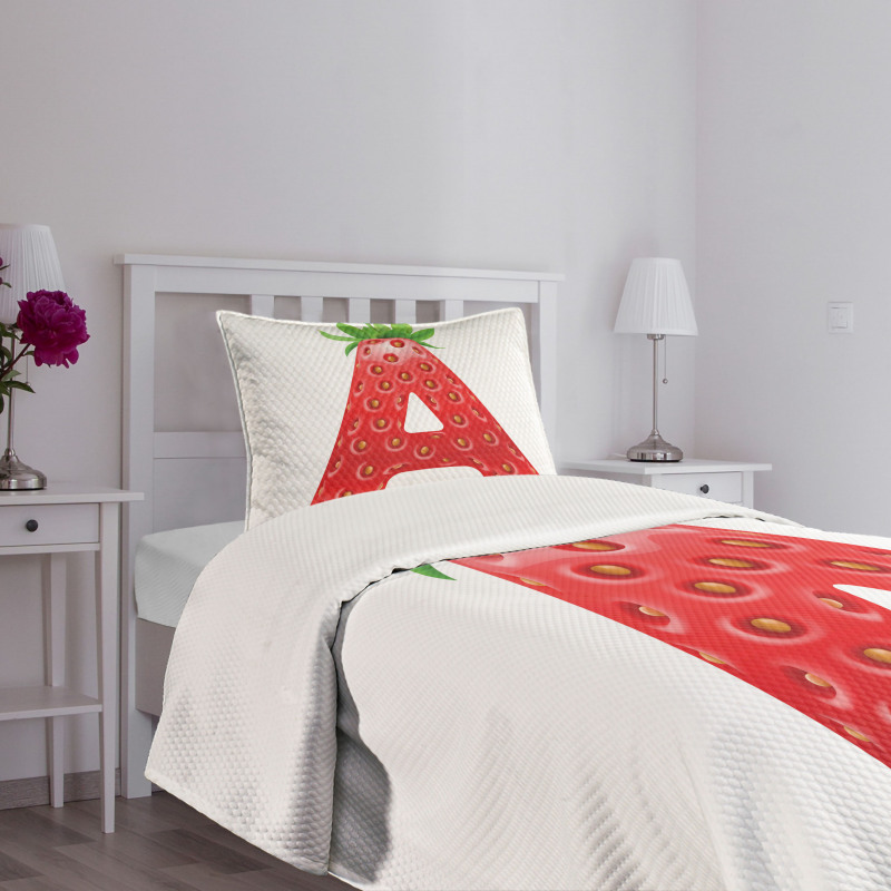 Fun Strawberry Theme Bedspread Set