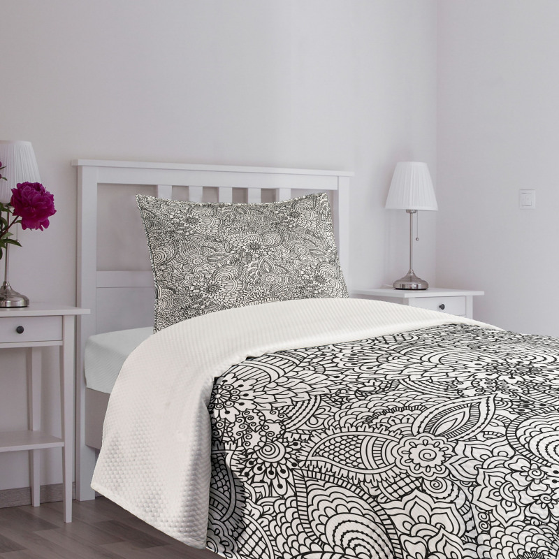 Monochorme Pattern Bedspread Set