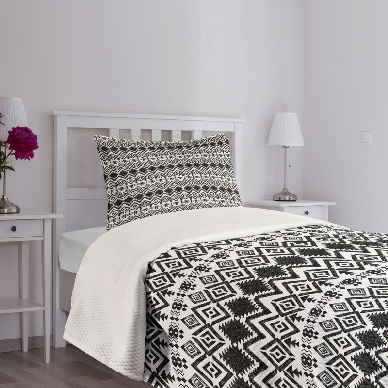 Hand Drawn Pattern Bedspread Set