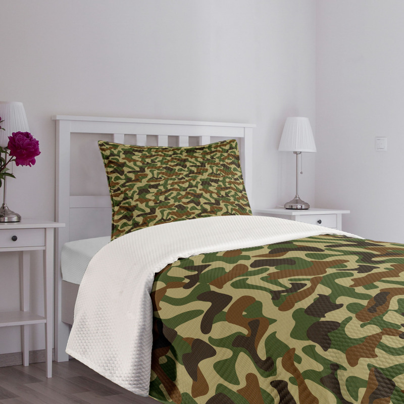 Hunter in Forest Bedspread Set