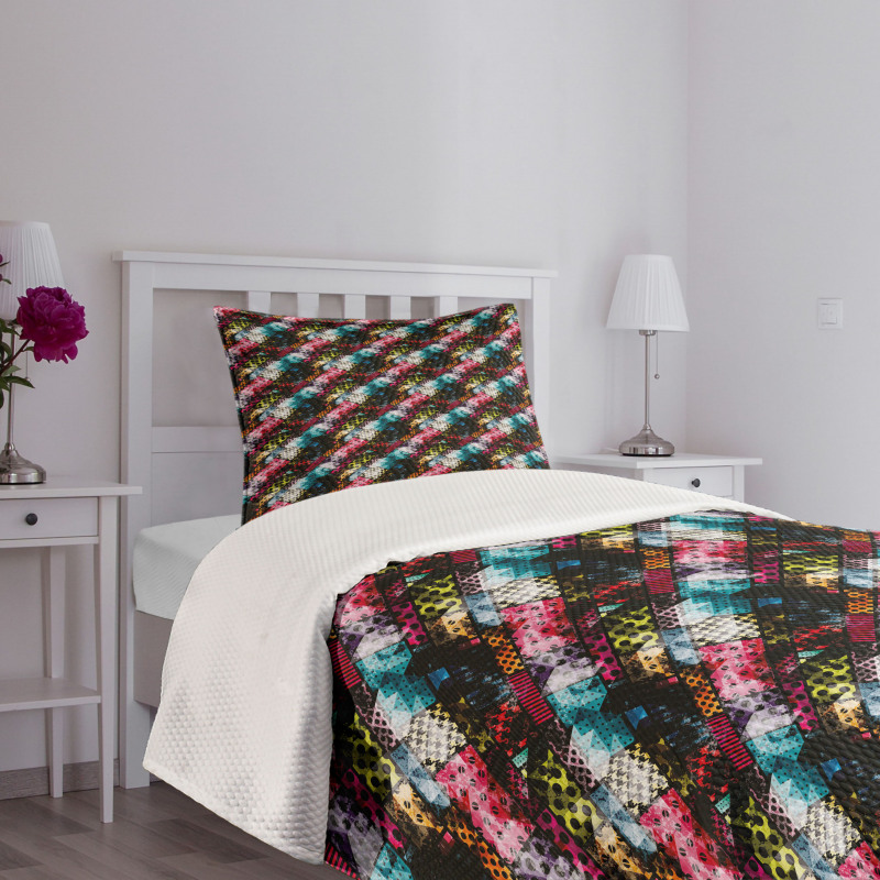 Vibrant Traditional Bedspread Set