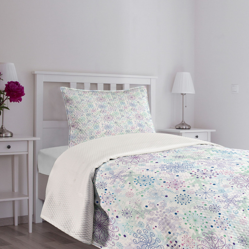 Pastel Snowflakes Joyful Bedspread Set