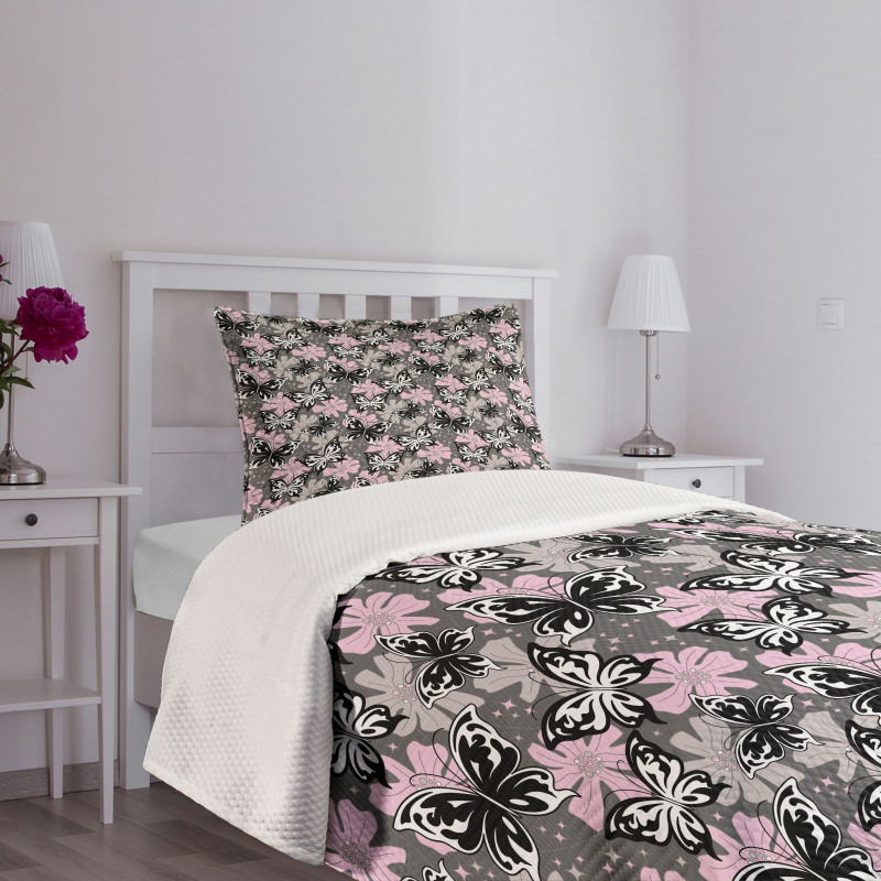 Romantic Summertime Bedspread Set