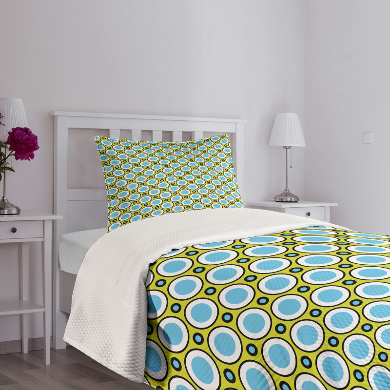 Retro Circle and Dots Bedspread Set