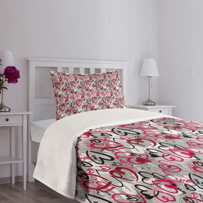 Romantic Random Hearts Bedspread Set