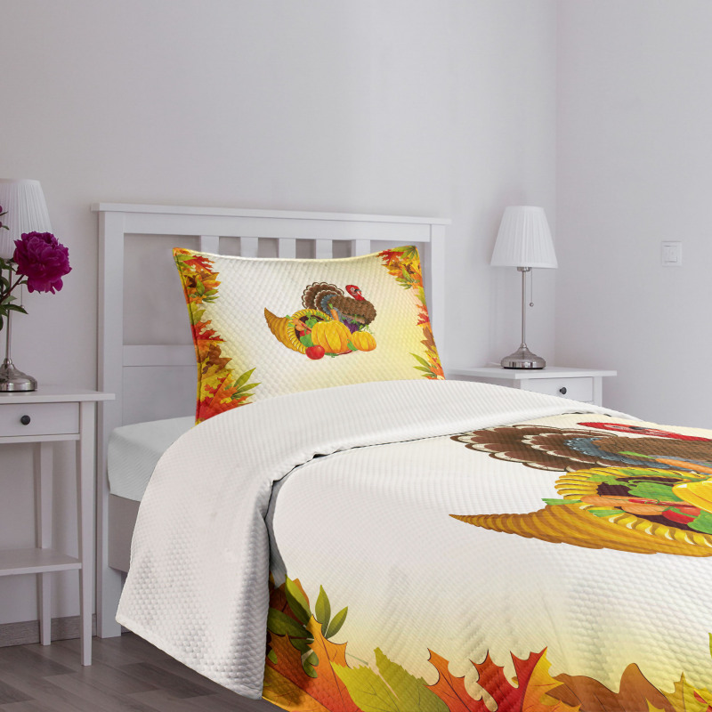 Cornucopia and Poultry Bedspread Set