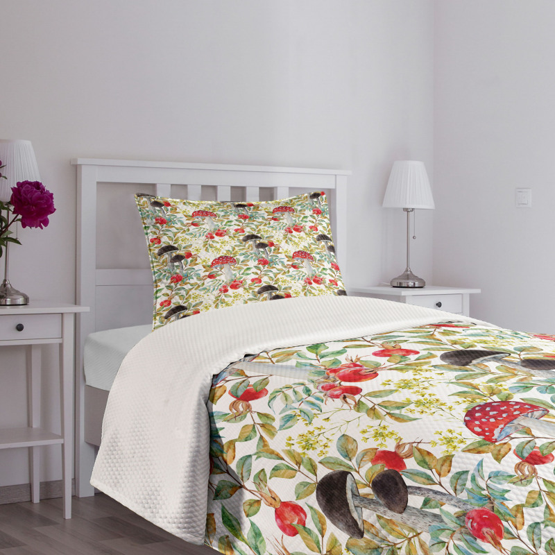 Dogrose and Amantia Bedspread Set