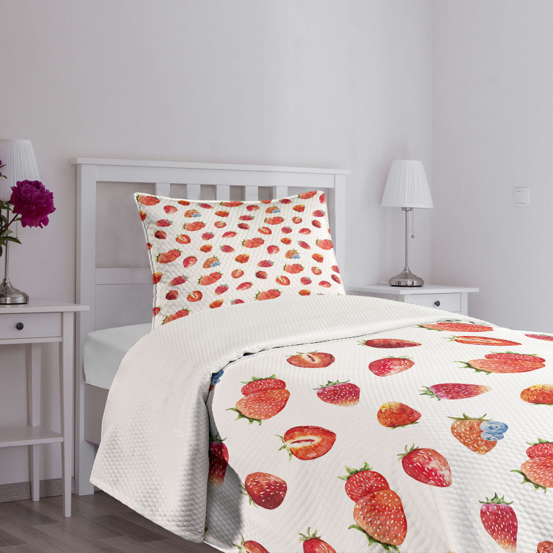 Strawberry Blueberry Bedspread Set