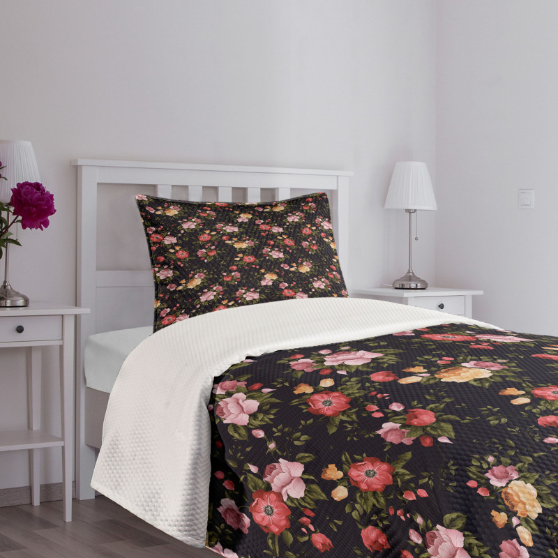 Vintage Rose Garden Bedspread Set