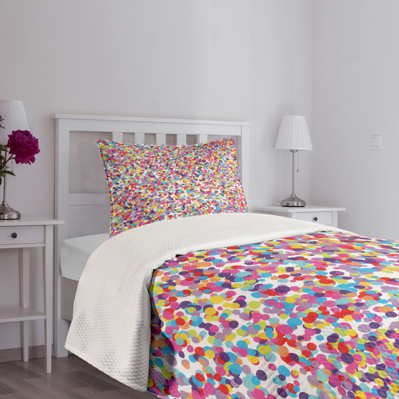 Round Pattern Bedspread Set