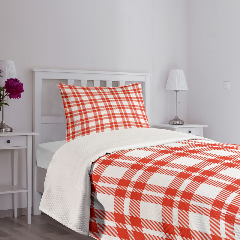 Retro-Modern Checkered Bedspread Set