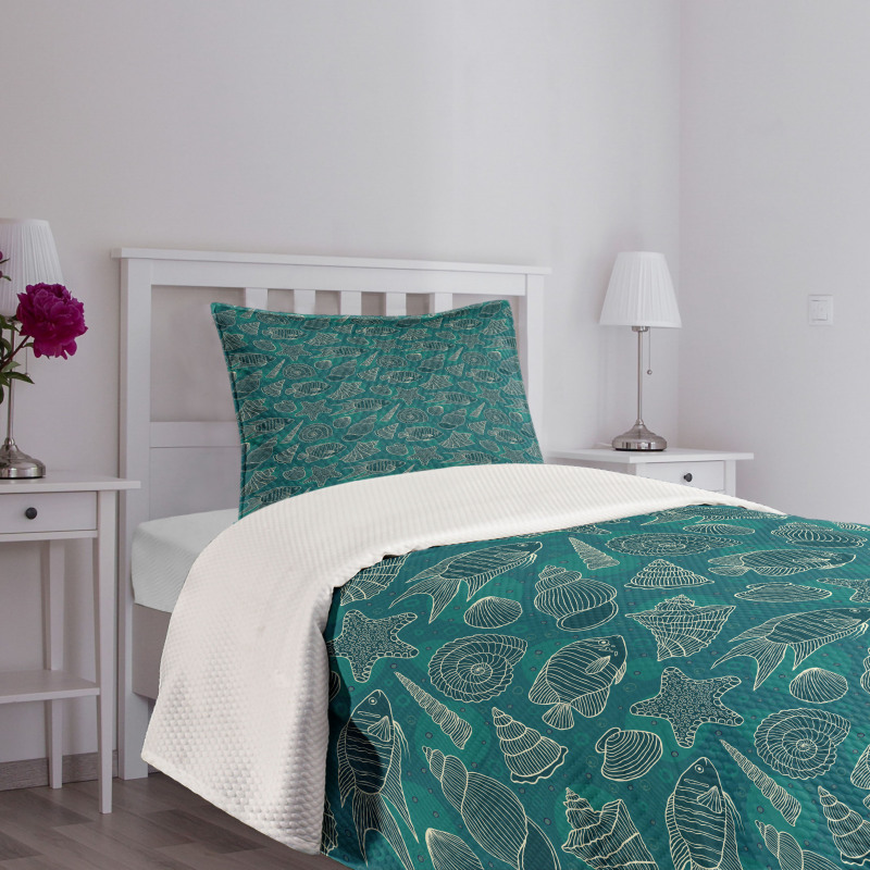 Ocean Line Design Bedspread Set