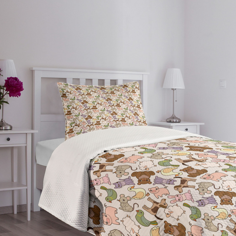 Abstract Farm Animals Bedspread Set